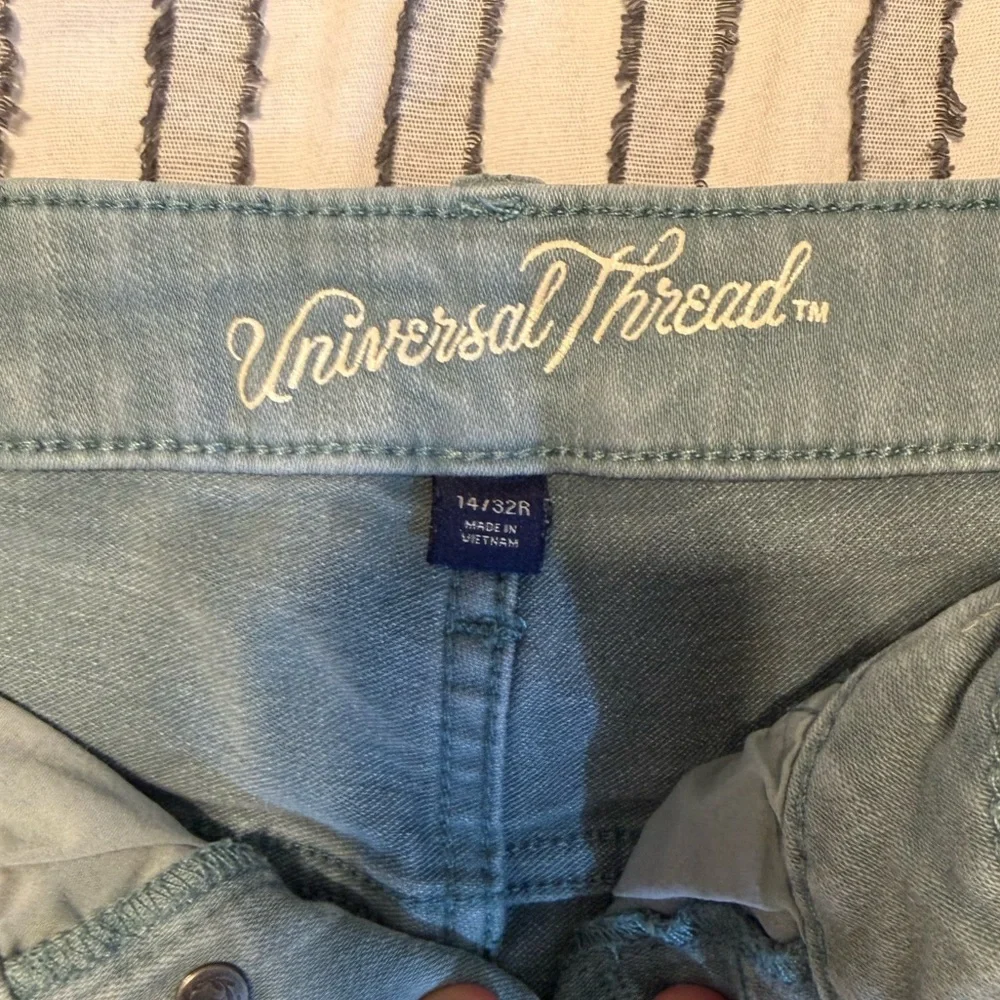 Universal Thread High Rise Skinny Jeans Light Green Raw Hem Women’s 14/32R - Picture 5 of 8